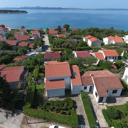 Traumhafte Punta Skala Mit 2 Terrassen